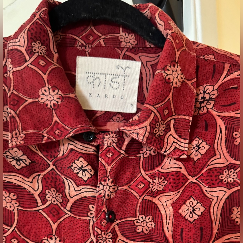 Kardo Red and Pink Patterned Men's Shirt